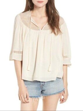 Revolve Women's Blouse Size M Cream Boo Hippie Chic Peasant Prairie Crochet